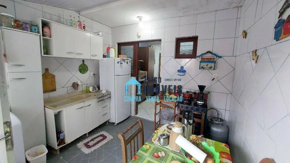 Sobrado com 2 quartos à venda em Cidreira - RS - imagem 8 Foto 8 de Sobrado com 2 quartos à venda em Cidreira - RS