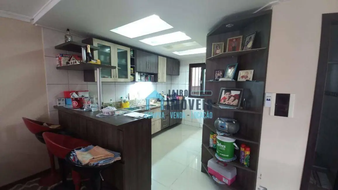 Sobrado com 3 quartos à venda, 150m2 em Tramandai - RS - imagem 8 Foto 8 de Sobrado com 3 quartos à venda, 150m2 em Tramandai - RS