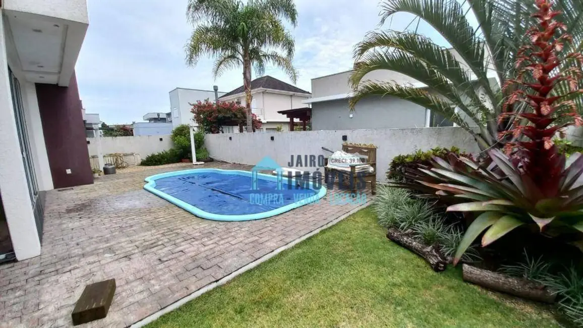 Sobrado com 4 quartos à venda, 381m2 em Tramandai - RS - imagem 8 Foto 8 de Sobrado com 4 quartos à venda, 381m2 em Tramandai - RS