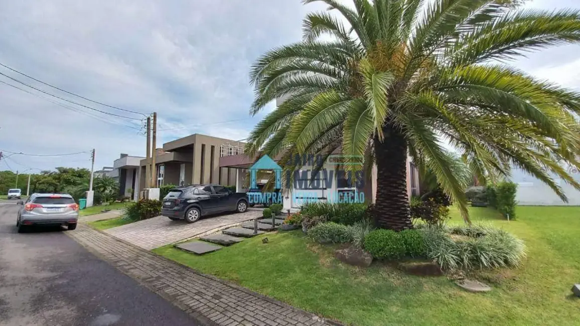 Sobrado com 4 quartos à venda, 381m2 em Tramandai - RS - imagem 4 Foto 4 de Sobrado com 4 quartos à venda, 381m2 em Tramandai - RS