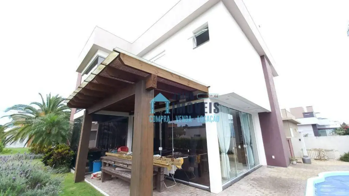 Sobrado com 4 quartos à venda, 381m2 em Tramandai - RS - imagem 5 Foto 5 de Sobrado com 4 quartos à venda, 381m2 em Tramandai - RS