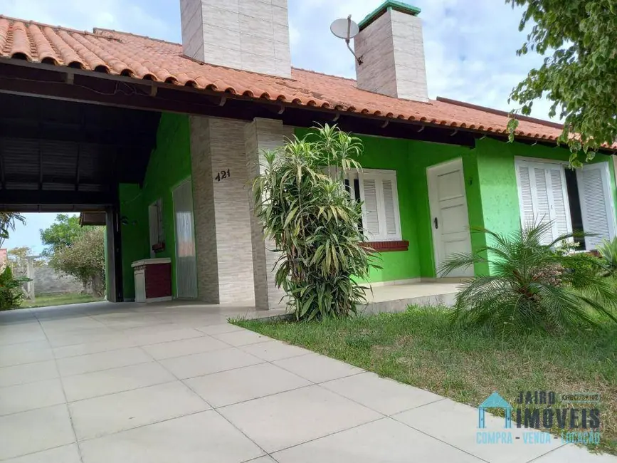 Casa com 3 quartos à venda em Tramandai - RS - imagem 8 Foto 8 de Casa com 3 quartos à venda em Tramandai - RS