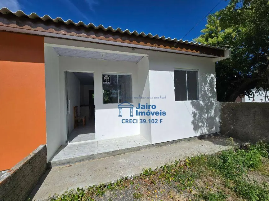 Casa com 2 quartos à venda, 150m2 em Balneario Pinhal - RS - imagem 1 Foto 1 de Casa com 2 quartos à venda, 150m2 em Balneario Pinhal - RS