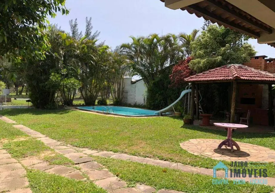 Casa com 4 quartos à venda, 450m2 em Centro, Tramandai - RS - imagem 6 Foto 6 de Casa com 4 quartos à venda, 450m2 em Centro, Tramandai - RS