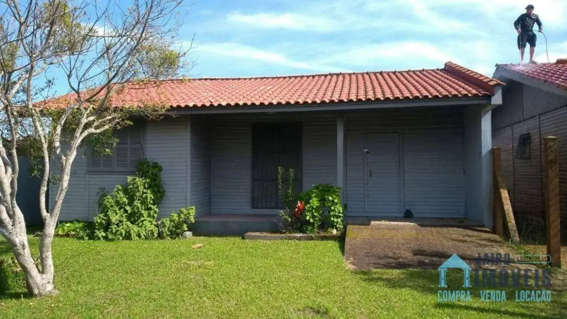 Casa com 2 quartos à venda, 336m2 em Tramandai - RS - imagem 3 Foto 3 de Casa com 2 quartos à venda, 336m2 em Tramandai - RS