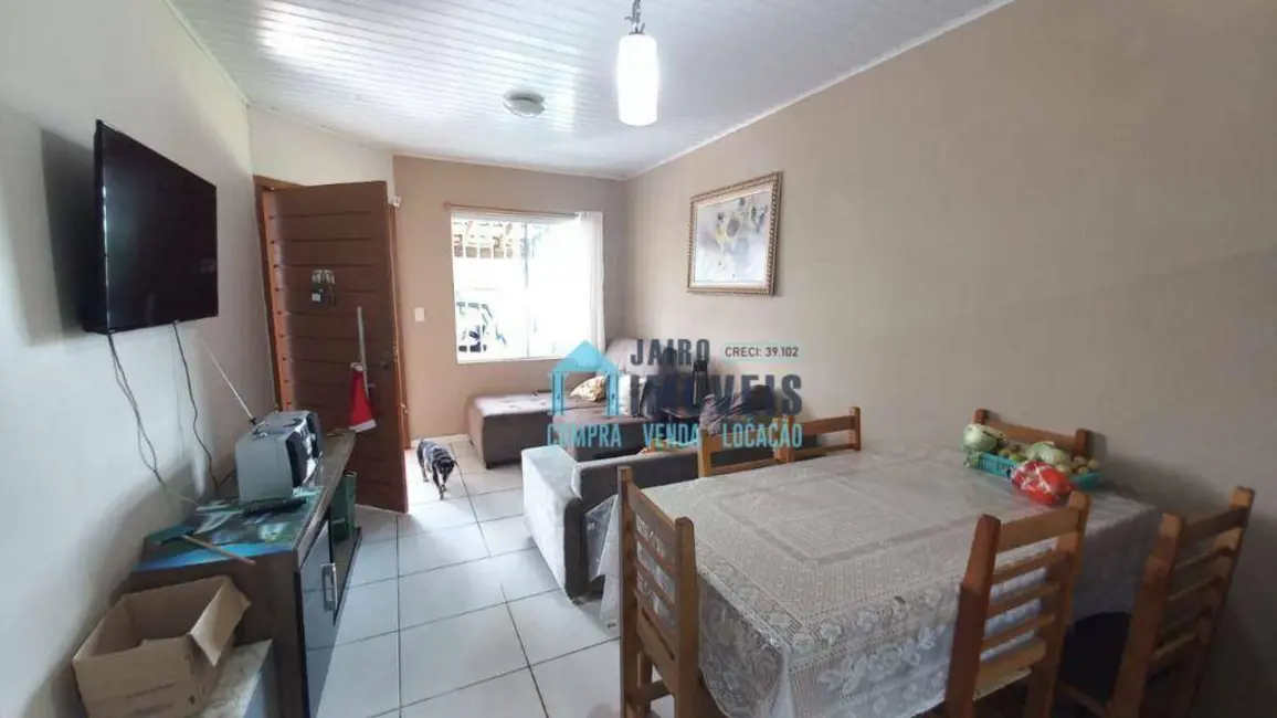 Casa com 2 quartos à venda, 180m2 em Tramandai - RS - imagem 9 Foto 9 de Casa com 2 quartos à venda, 180m2 em Tramandai - RS