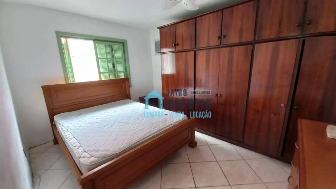 Casa com 3 quartos à venda, 420m2 em Centro, Tramandai - RS - imagem 4 Foto 4 de Casa com 3 quartos à venda, 420m2 em Centro, Tramandai - RS