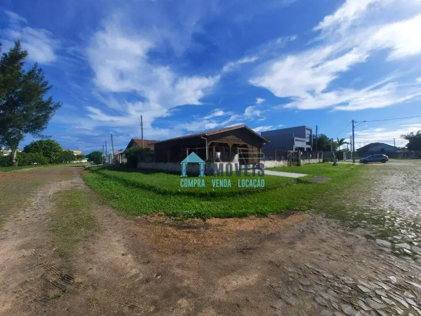 Casa com 5 quartos à venda, 400m2 em Tramandai - RS - imagem 3 Foto 3 de Casa com 5 quartos à venda, 400m2 em Tramandai - RS