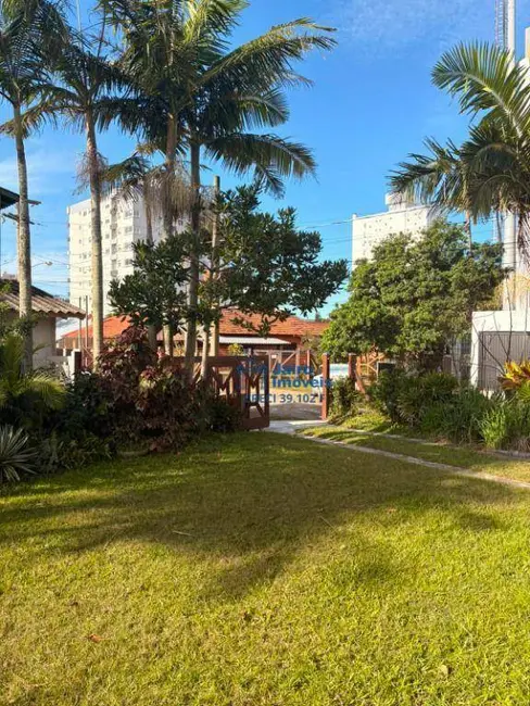 Foto 6 de Casa com 3 quartos à venda, 680m2 em Centro, Tramandai - RS