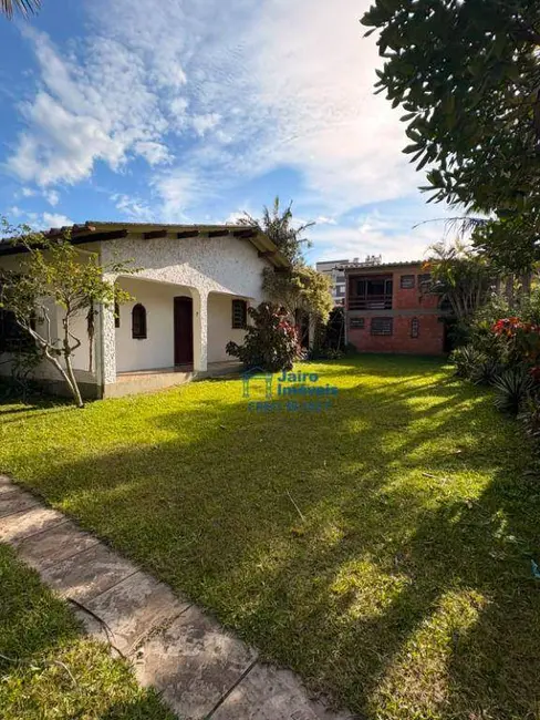 Foto 3 de Casa com 3 quartos à venda, 680m2 em Centro, Tramandai - RS