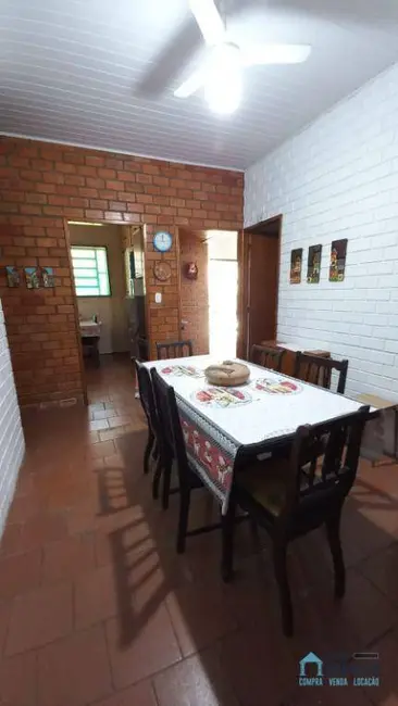 Casa com 3 quartos à venda, 680m2 em Centro, Tramandai - RS - imagem 9 Foto 9 de Casa com 3 quartos à venda, 680m2 em Centro, Tramandai - RS
