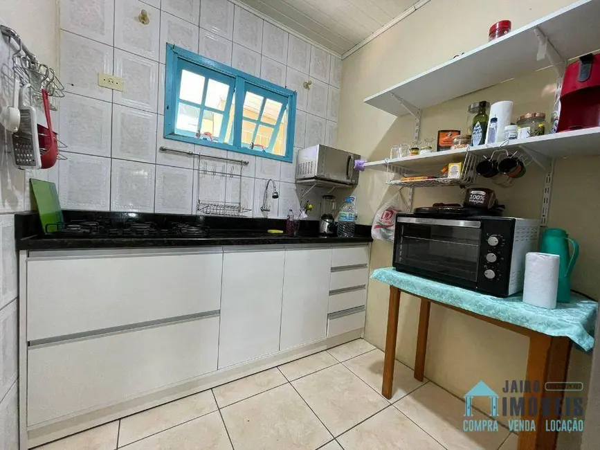 Casa com 3 quartos à venda, 300m2 em Tramandai - RS - imagem 7 Foto 7 de Casa com 3 quartos à venda, 300m2 em Tramandai - RS