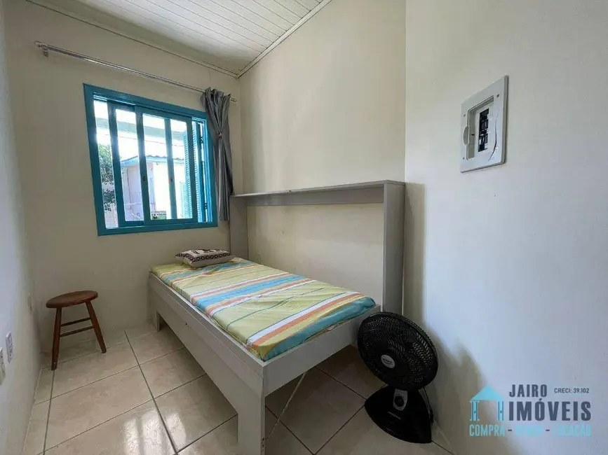 Foto 11 de Casa com 3 quartos à venda, 300m2 em Tramandai - RS