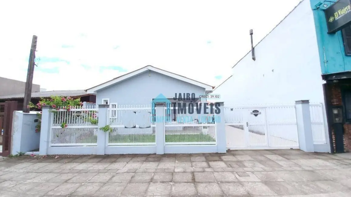 Casa com 3 quartos à venda, 300m2 em Centro, Tramandai - RS - imagem 2 Foto 2 de Casa com 3 quartos à venda, 300m2 em Centro, Tramandai - RS