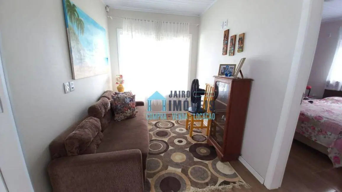 Casa com 3 quartos à venda, 300m2 em Centro, Tramandai - RS - imagem 9 Foto 9 de Casa com 3 quartos à venda, 300m2 em Centro, Tramandai - RS
