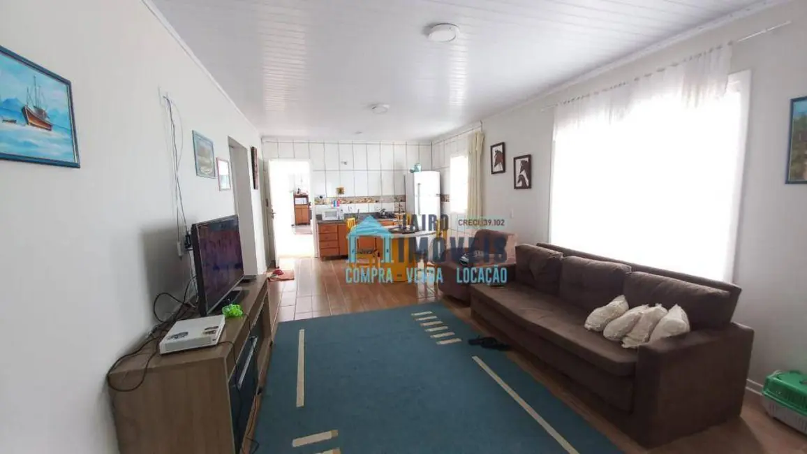 Casa com 3 quartos à venda, 300m2 em Centro, Tramandai - RS - imagem 8 Foto 8 de Casa com 3 quartos à venda, 300m2 em Centro, Tramandai - RS