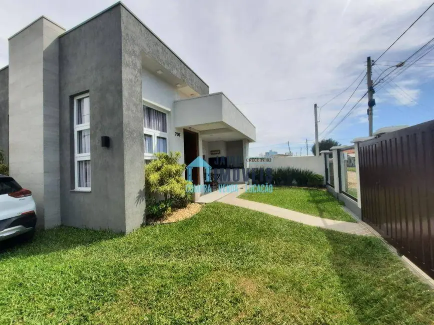 Casa com 6 quartos à venda, 300m2 em Centro, Tramandai - RS - imagem 3 Foto 3 de Casa com 6 quartos à venda, 300m2 em Centro, Tramandai - RS