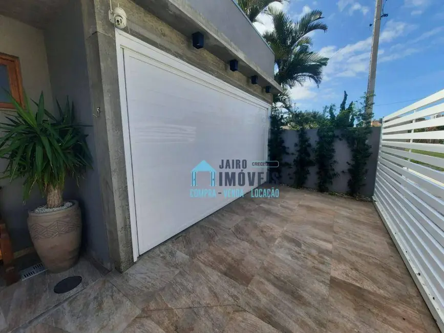 Casa com 3 quartos à venda, 160m2 em Tramandai - RS - imagem 4 Foto 4 de Casa com 3 quartos à venda, 160m2 em Tramandai - RS