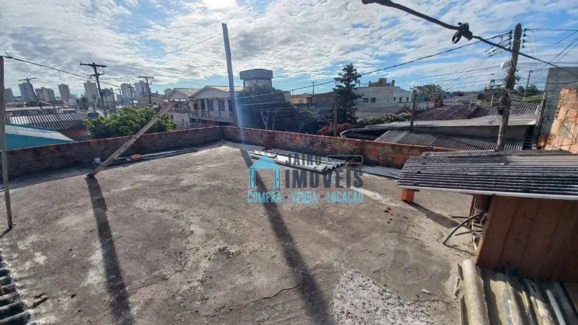 Casa à venda, 270m2 em Centro, Tramandai - RS - imagem 5 Foto 5 de Casa à venda, 270m2 em Centro, Tramandai - RS