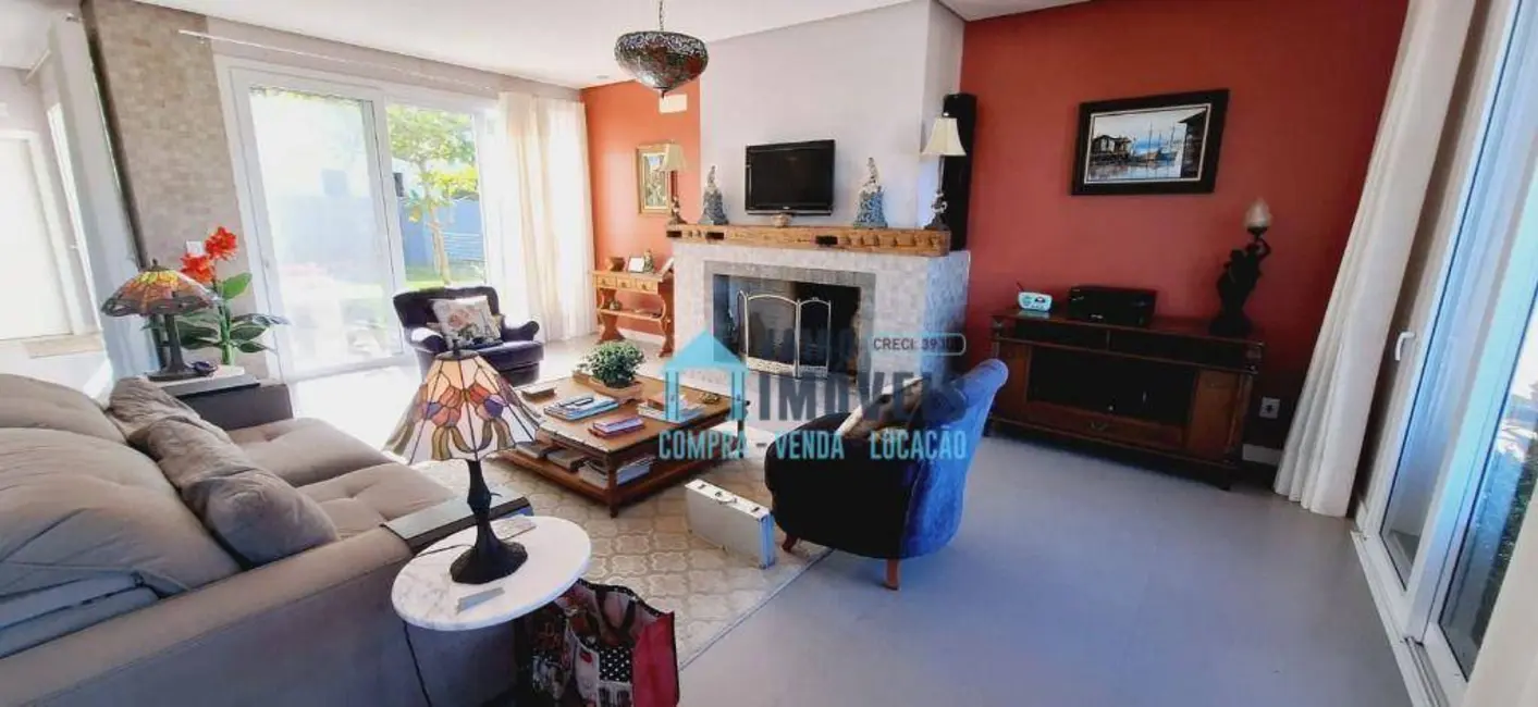 Casa de Condomínio com 3 quartos à venda, 213m2 em Tramandai - RS - imagem 8 Foto 8 de Casa de Condomínio com 3 quartos à venda, 213m2 em Tramandai - RS