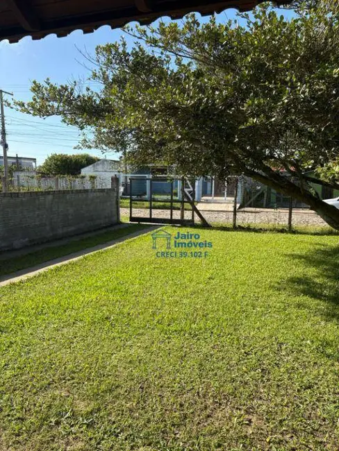 Casa com 4 quartos à venda, 360m2 em Tramandai - RS - imagem 3 Foto 3 de Casa com 4 quartos à venda, 360m2 em Tramandai - RS