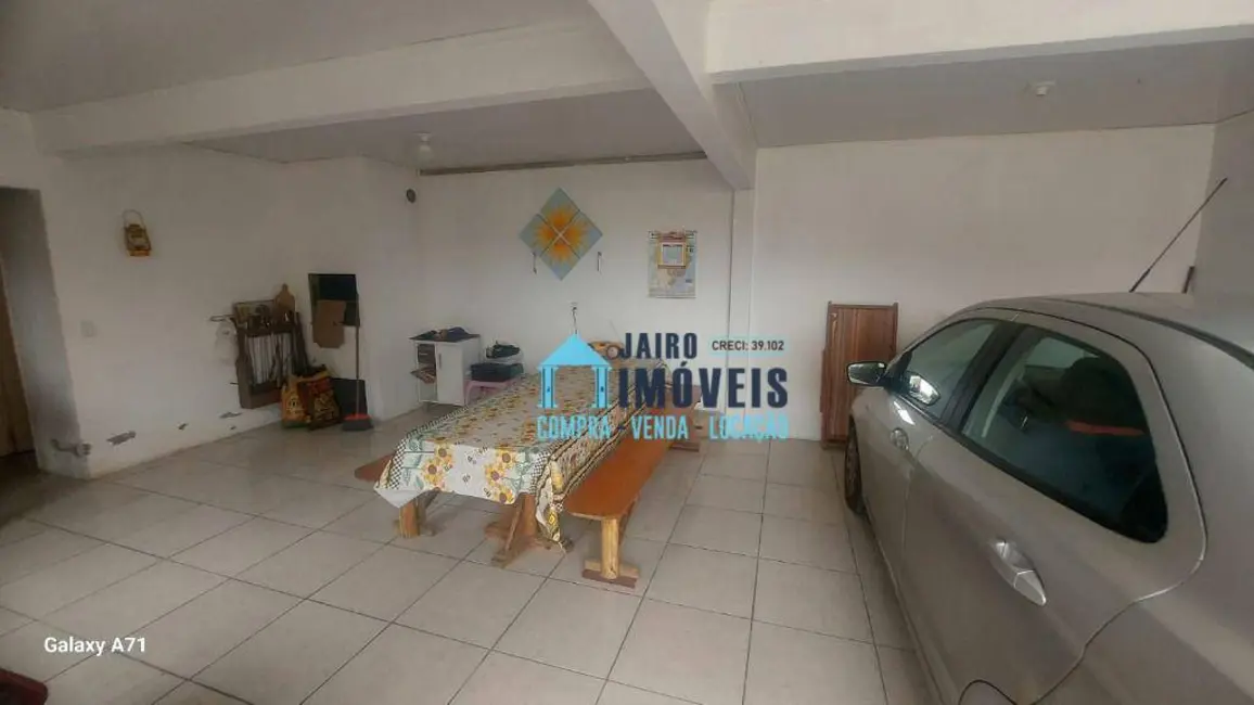 Casa com 3 quartos à venda, 360m2 em Tramandai - RS - imagem 3 Foto 3 de Casa com 3 quartos à venda, 360m2 em Tramandai - RS