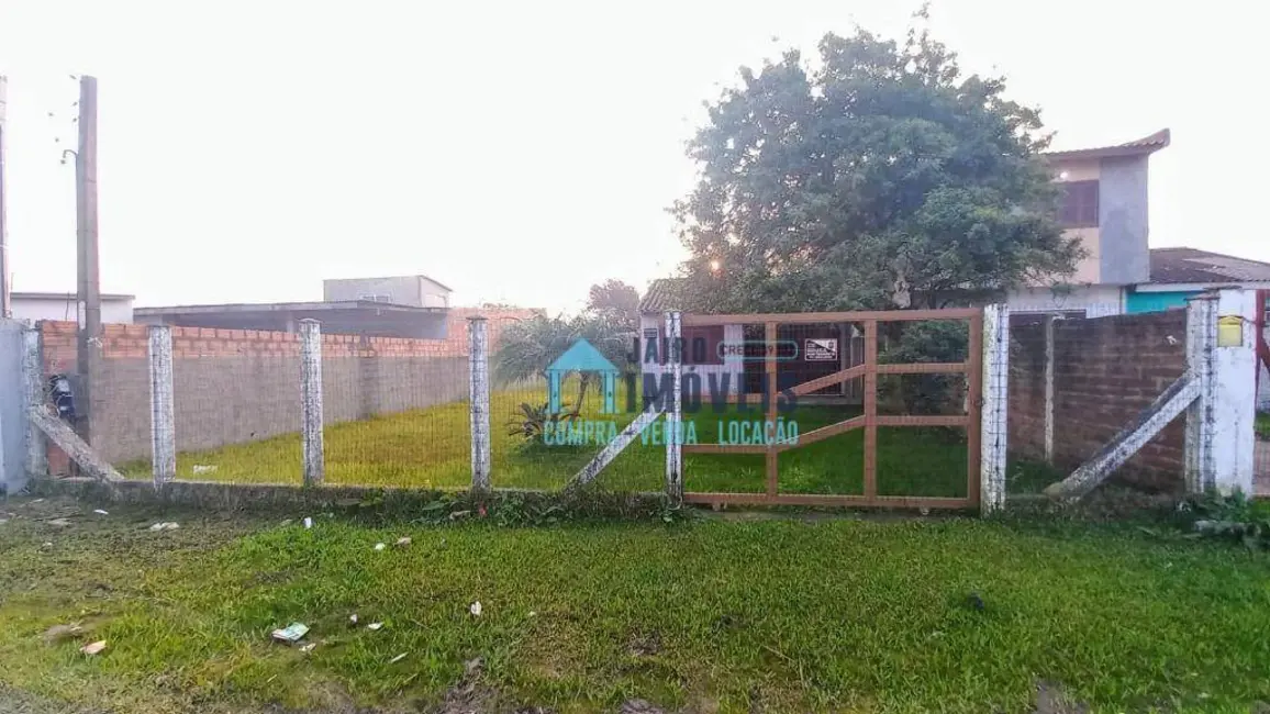 Foto 13 de Casa com 2 quartos à venda, 360m2 em Tramandai - RS