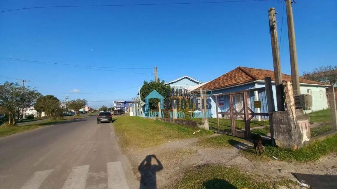 Foto 2 de Casa com 4 quartos à venda, 325m2 em Tramandai - RS