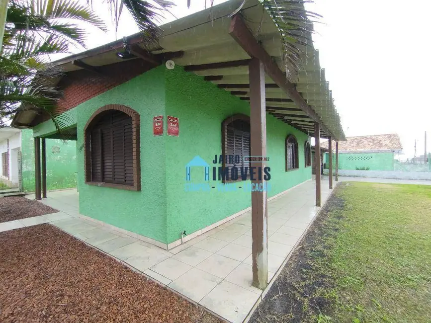 Casa com 4 quartos à venda, 492m2 em Centro, Cidreira - RS - imagem 4 Foto 4 de Casa com 4 quartos à venda, 492m2 em Centro, Cidreira - RS