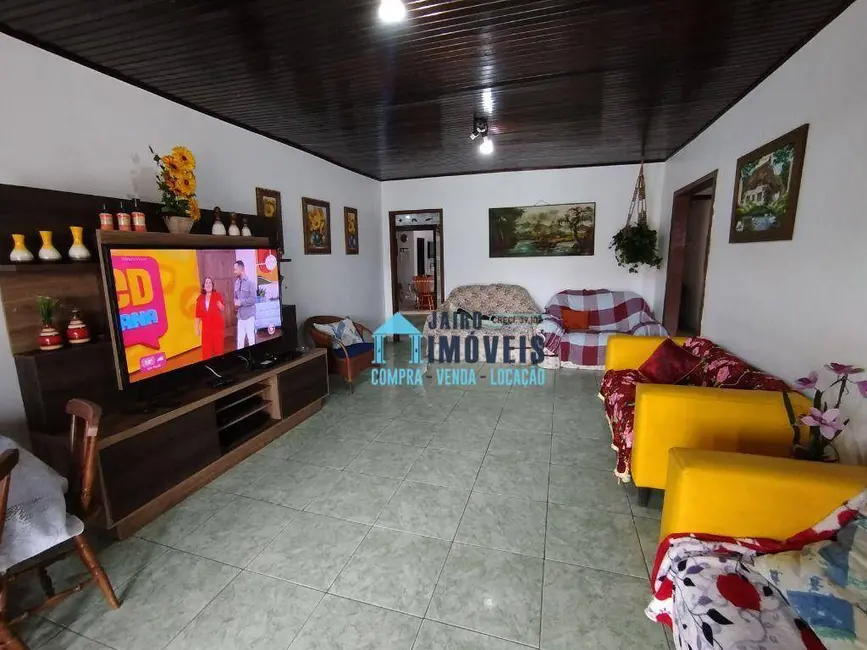 Casa com 4 quartos à venda, 340m2 em Centro, Cidreira - RS - imagem 4 Foto 4 de Casa com 4 quartos à venda, 340m2 em Centro, Cidreira - RS