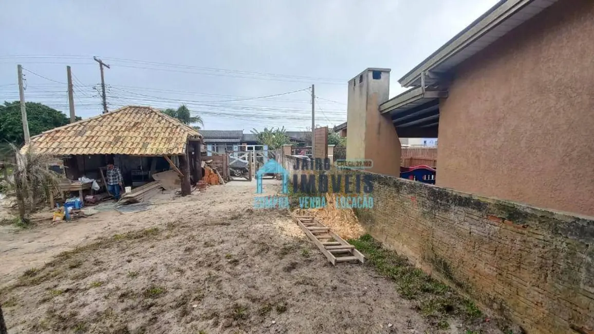 Casa com 2 quartos à venda, 150m2 em Tramandai - RS - imagem 5 Foto 5 de Casa com 2 quartos à venda, 150m2 em Tramandai - RS
