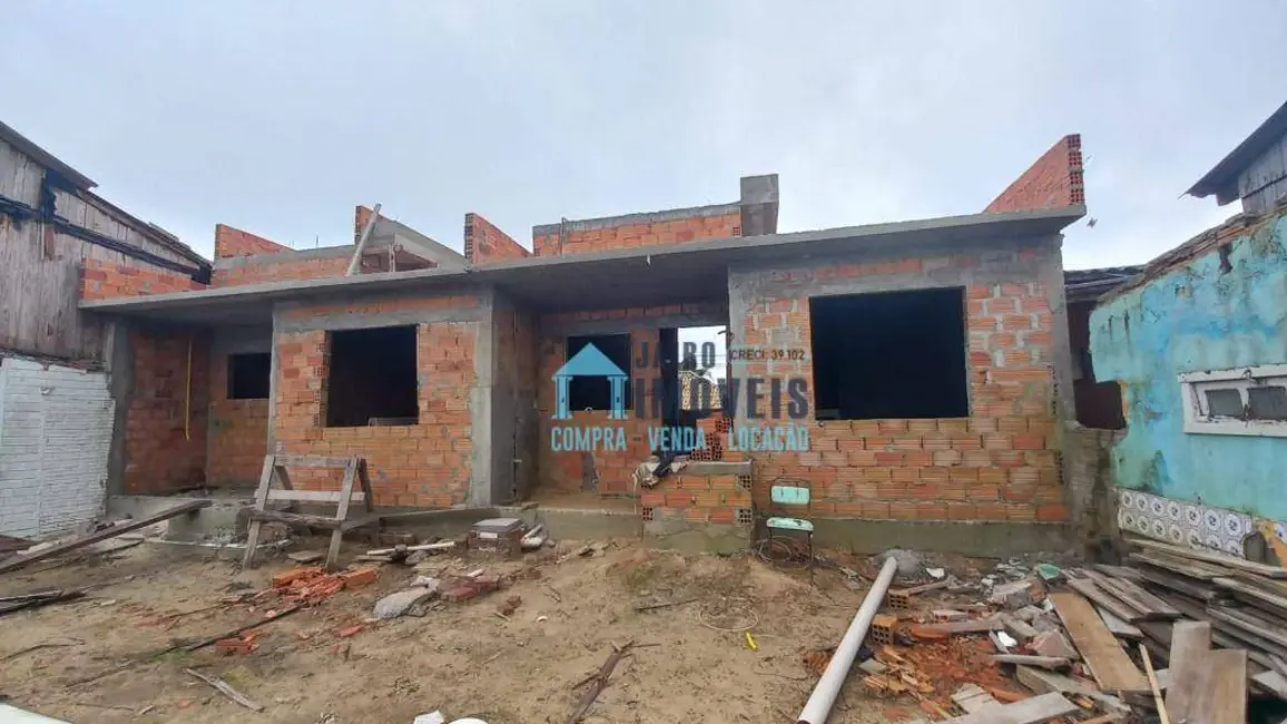 Foto 12 de Casa com 2 quartos à venda, 150m2 em Tramandai - RS