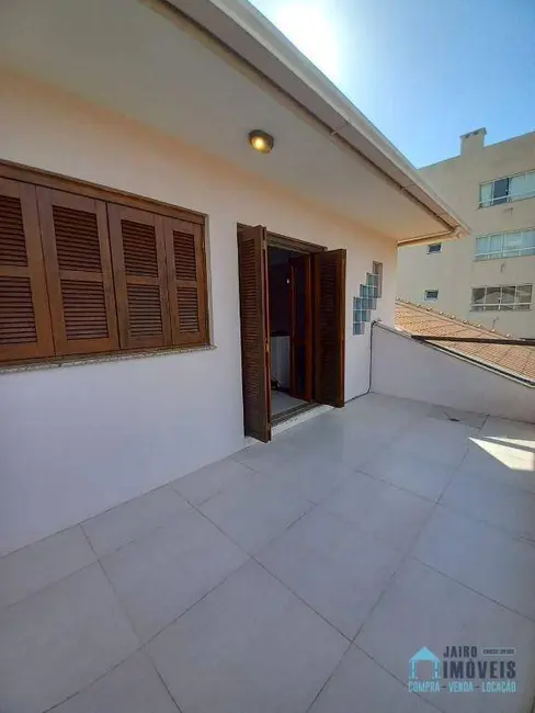 Foto 10 de Casa com 3 quartos à venda, 555m2 em Centro, Tramandai - RS