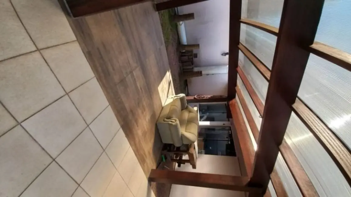 Casa com 3 quartos à venda, 555m2 em Centro, Tramandai - RS - imagem 6 Foto 6 de Casa com 3 quartos à venda, 555m2 em Centro, Tramandai - RS
