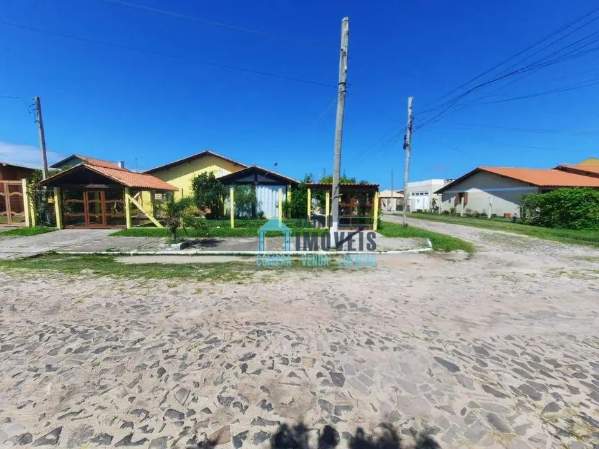 Casa com 3 quartos à venda em Tramandai - RS - imagem 2 Foto 2 de Casa com 3 quartos à venda em Tramandai - RS