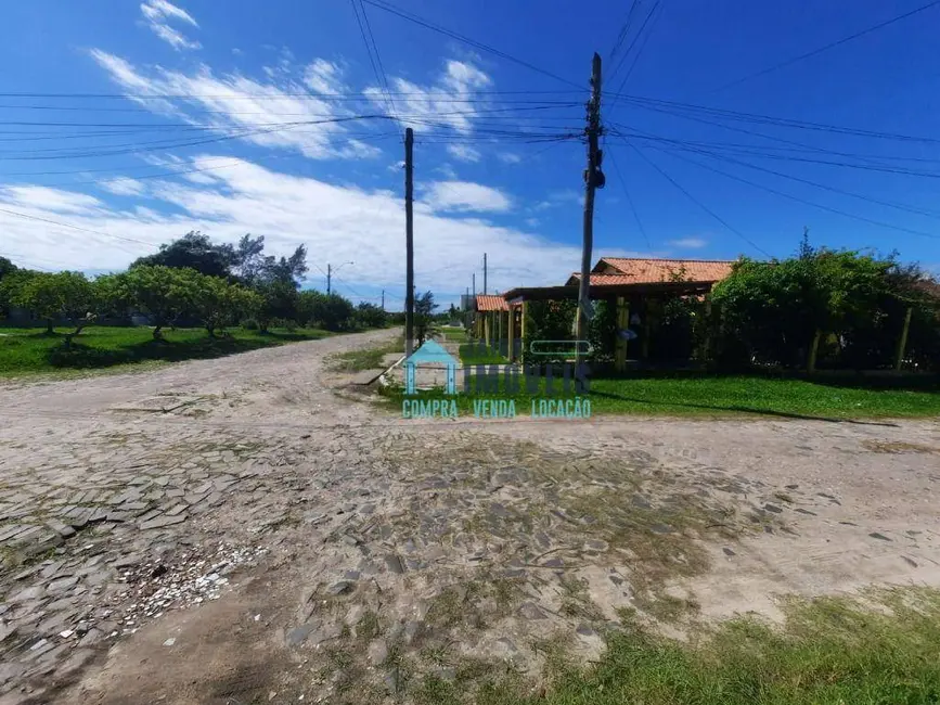 Casa com 3 quartos à venda em Tramandai - RS - imagem 4 Foto 4 de Casa com 3 quartos à venda em Tramandai - RS
