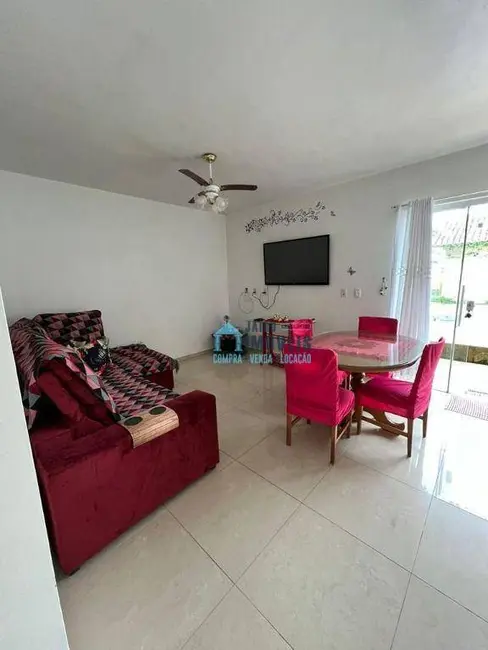 Foto 3 de Casa com 4 quartos à venda, 300m2 em Tramandai - RS