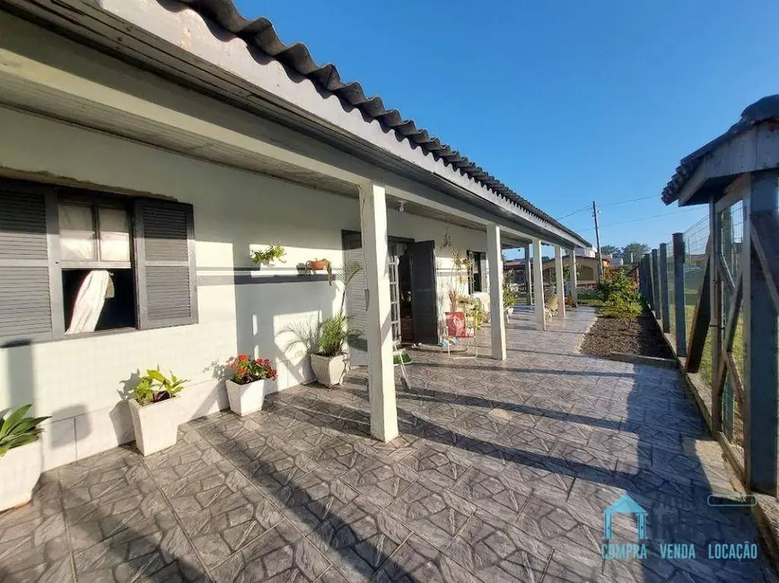 Foto 1 de Casa com 3 quartos à venda, 450m2 em Centro, Balneario Pinhal - RS