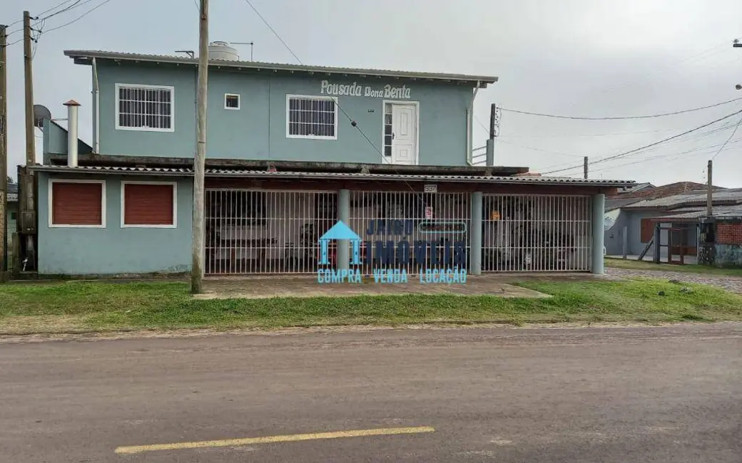 Pousada com 10 quartos à venda, 405m2 em Tramandai - RS - imagem 2 Foto 2 de Pousada com 10 quartos à venda, 405m2 em Tramandai - RS