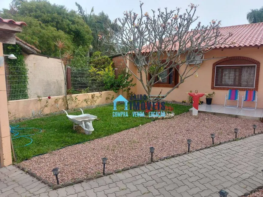 Foto 2 de Casa com 4 quartos à venda em Centro, Imbe - RS