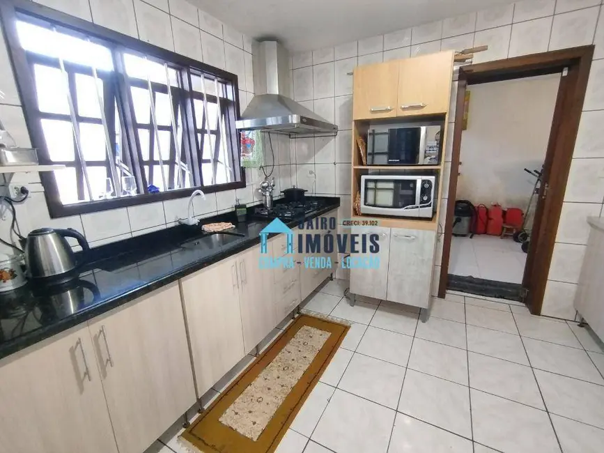 Sobrado com 4 quartos à venda, 450m2 em Balneario Pinhal - RS - imagem 4 Foto 4 de Sobrado com 4 quartos à venda, 450m2 em Balneario Pinhal - RS