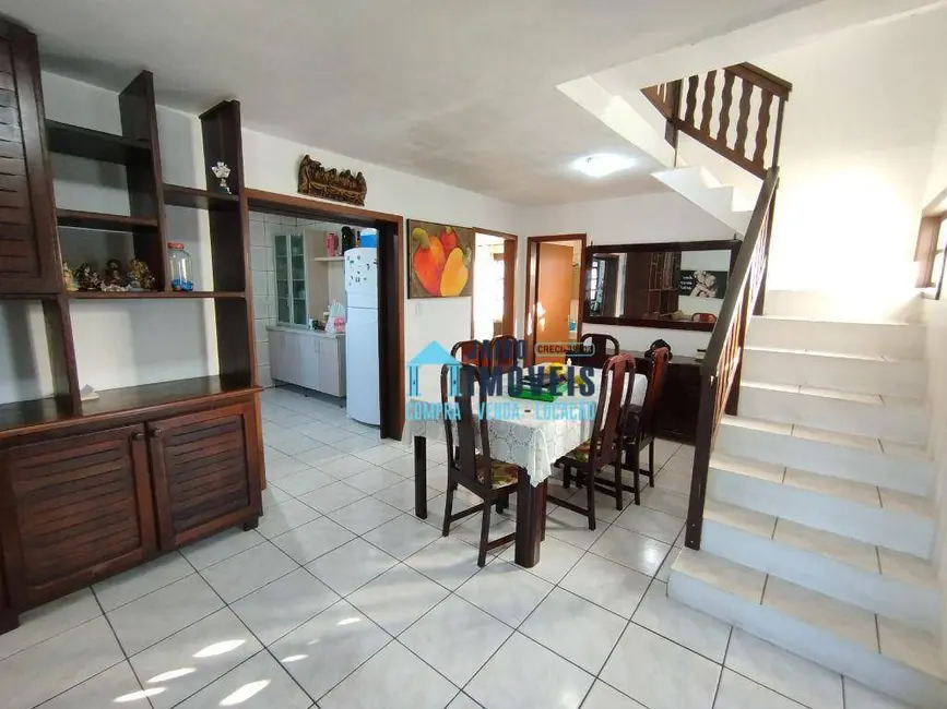 Sobrado com 4 quartos à venda, 450m2 em Balneario Pinhal - RS - imagem 5 Foto 5 de Sobrado com 4 quartos à venda, 450m2 em Balneario Pinhal - RS