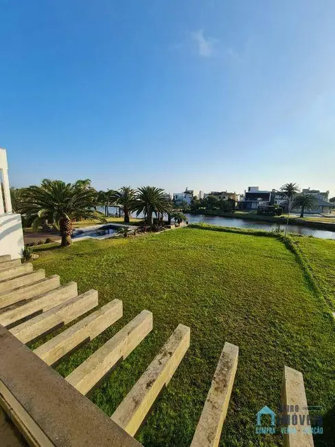 Foto 2 de Sobrado com 4 quartos à venda, 1080m2 em Centro, Imbe - RS