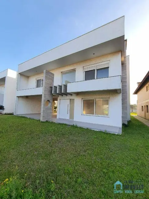 Foto 3 de Sobrado com 4 quartos à venda, 1080m2 em Centro, Imbe - RS