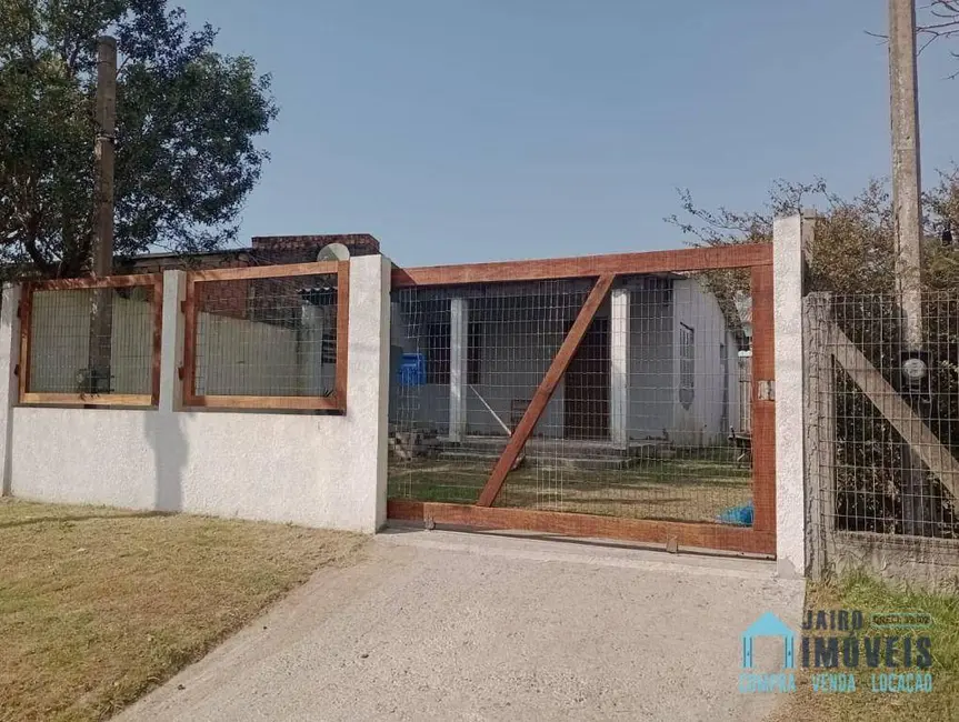 Foto 1 de Casa com 2 quartos à venda, 200m2 em Imbe - RS