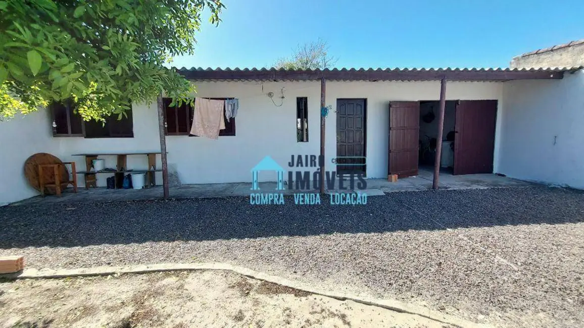 Casa com 2 quartos à venda, 300m2 em Cidreira - RS - imagem 2 Foto 2 de Casa com 2 quartos à venda, 300m2 em Cidreira - RS