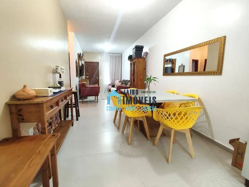 Foto 4 de Casa com 2 quartos à venda, 200m2 em Tramandai - RS