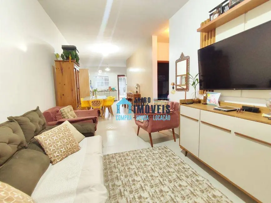 Foto 9 de Casa com 2 quartos à venda, 200m2 em Tramandai - RS