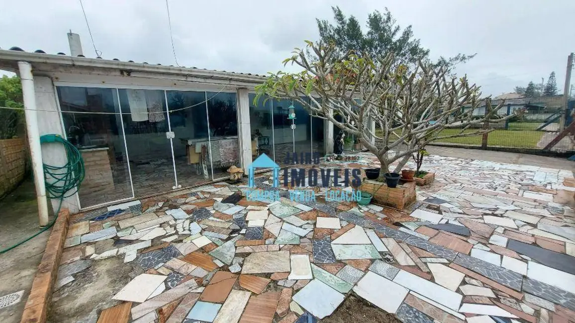 Foto 2 de Casa com 3 quartos à venda, 360m2 em Centro, Balneario Pinhal - RS