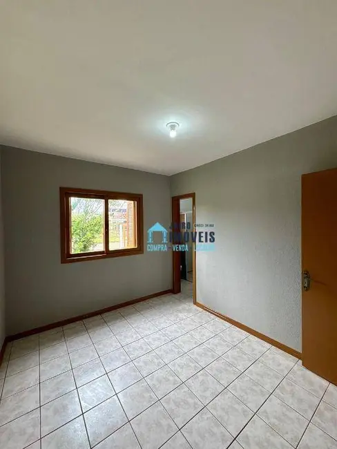 Foto 11 de Casa com 3 quartos à venda, 300m2 em Tramandai - RS
